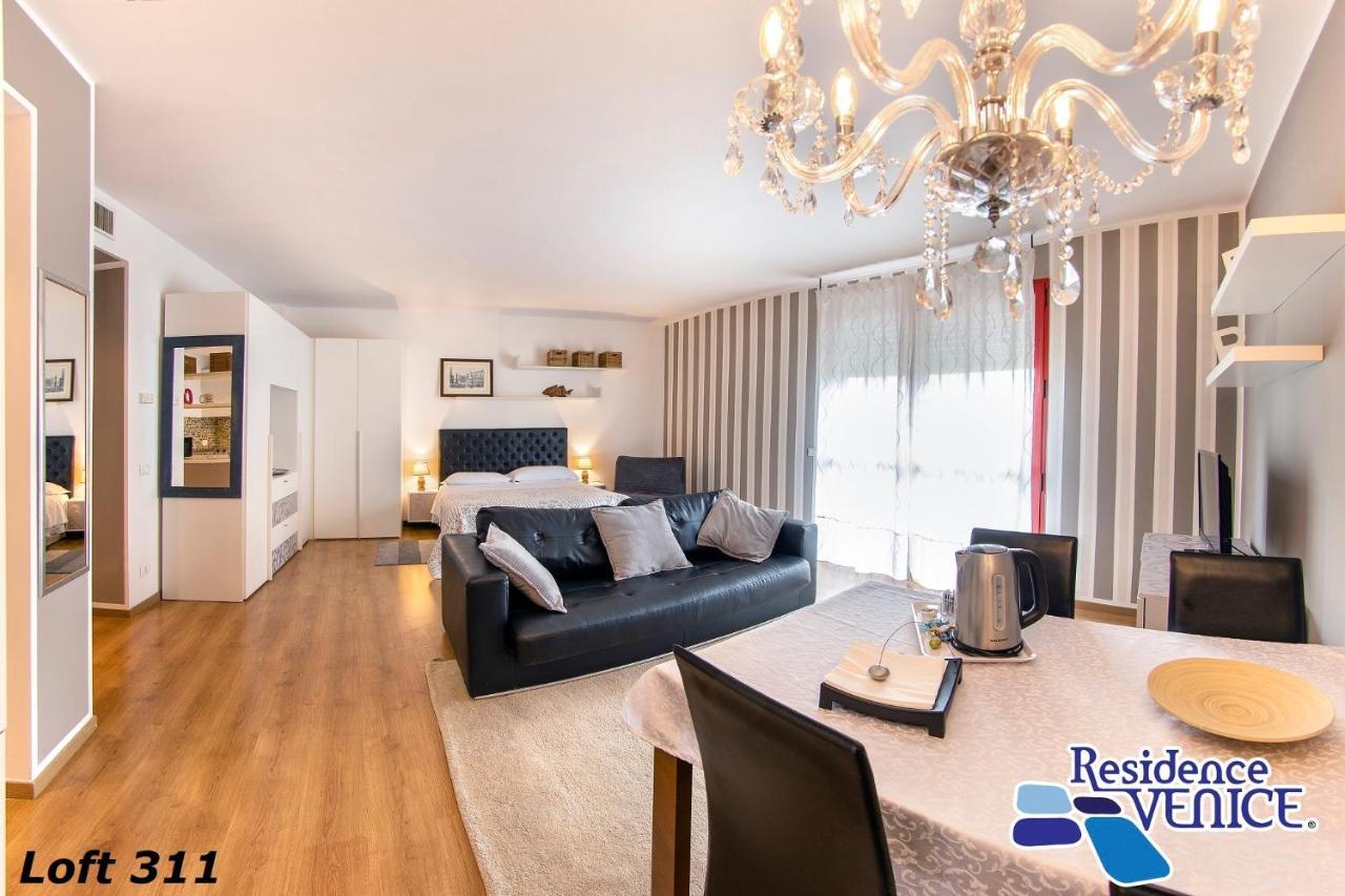 Venice Aparthotel 3*